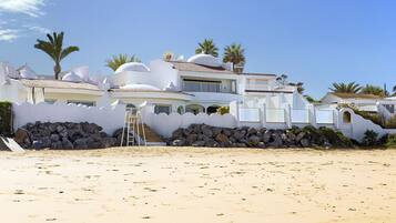 Private beach, beach cabanas, sun loungers, beach umbrellas