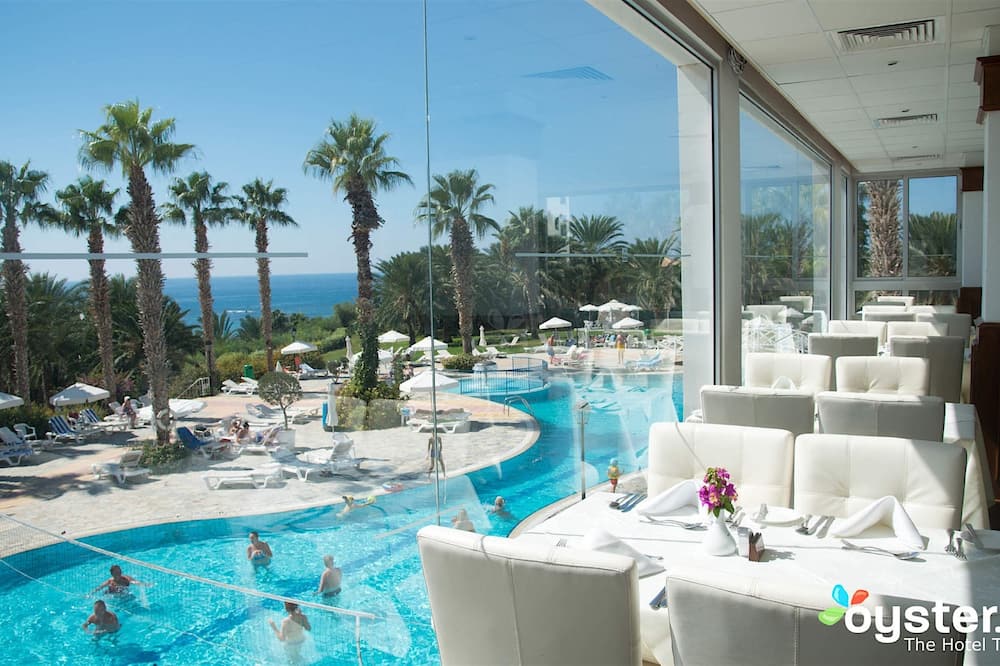Ascos Coral Beach Hotel