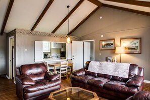 Apartment, 2 Bedrooms | Living area