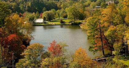 Cliff Dwellers Inn
