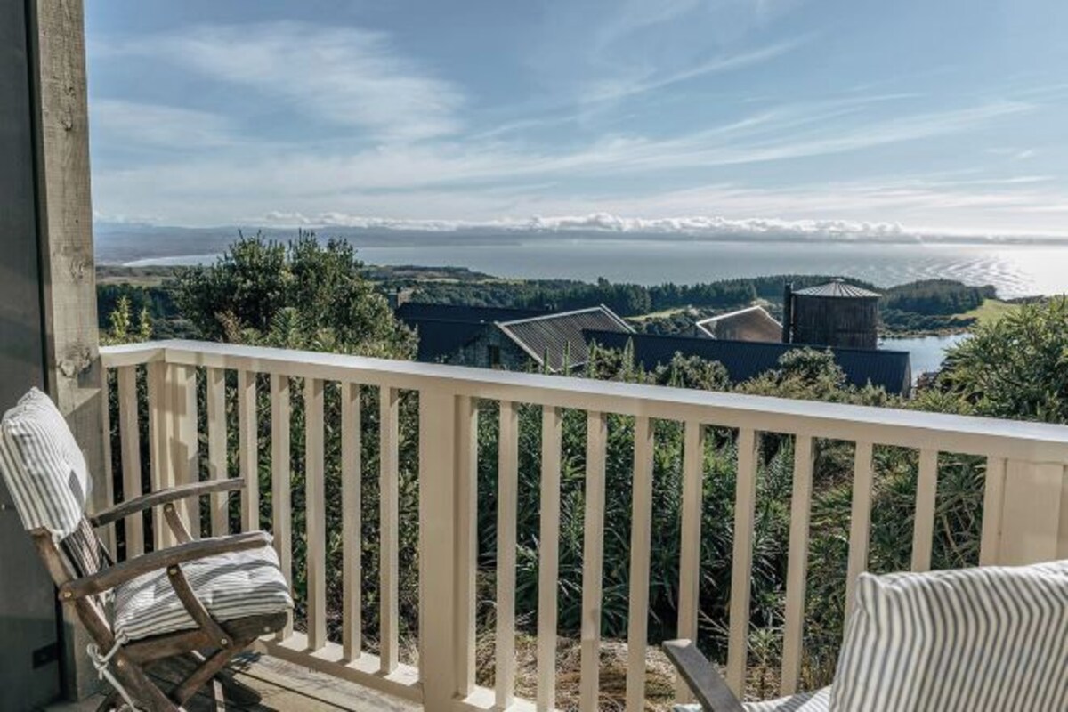 Hilltop Junior Suite