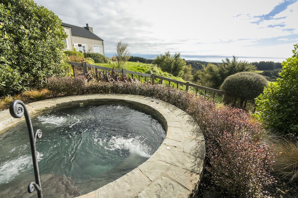 Rosewood Cape Kidnappers by null Rosewood Cape Kidnappers by null