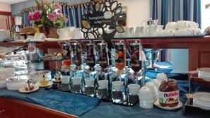Free daily continental breakfast - Sartori's Hotel (Lavis)