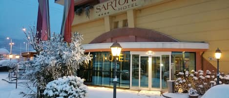 Front of property - evening/night