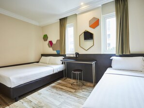 Superior Double Room, Multiple Beds | Desk, iron/ironing board, free WiFi, bed sheets - ibis budget Singapore Emerald (Singapore)