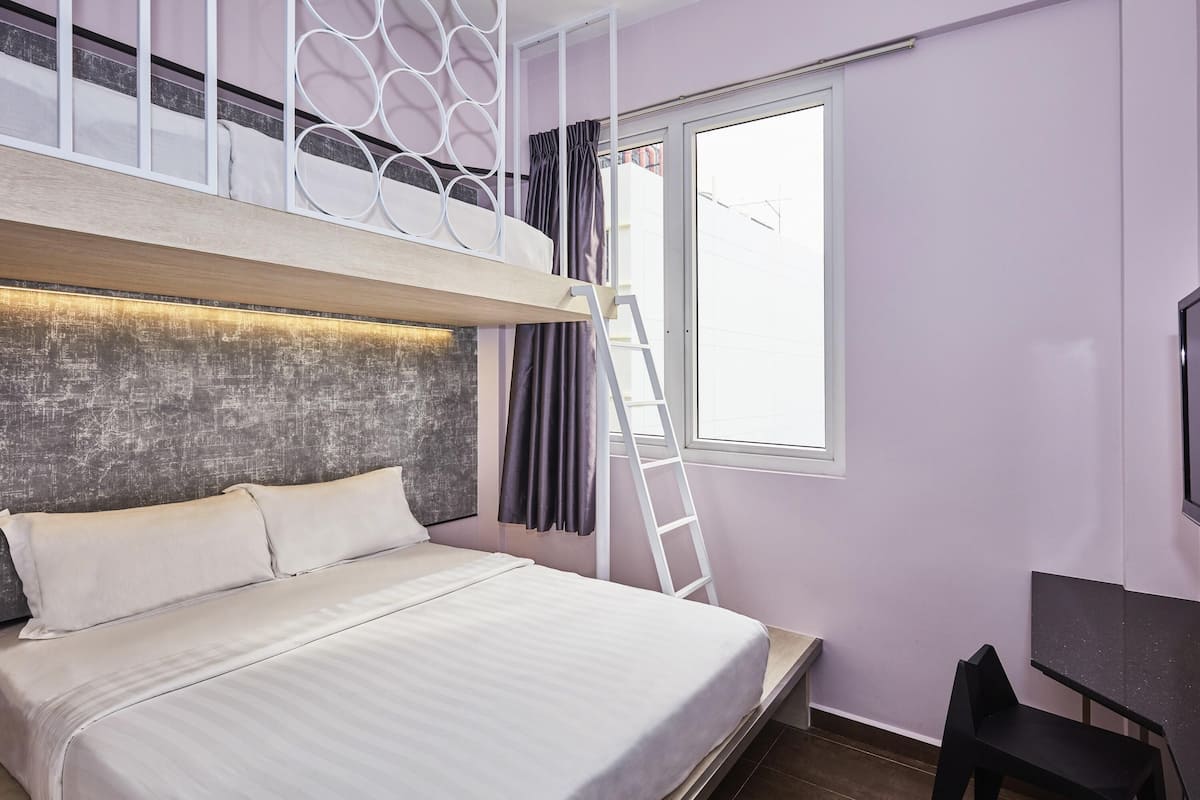 In-room safe, desk, iron/ironing board, free WiFi