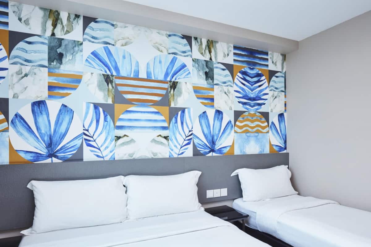 Superior Double Room, Multiple Beds | Desk, iron/ironing board, free WiFi, bed sheets