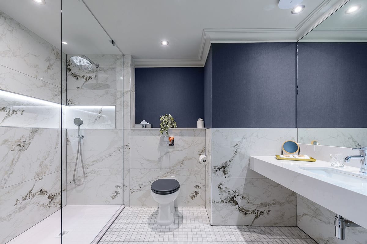 luxury alder | bathroom | shower, free toiletries, hair dryer, towels