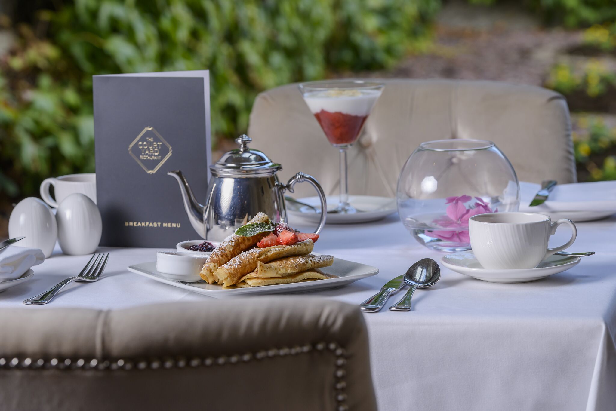 daily full breakfast (eur 22 per person)