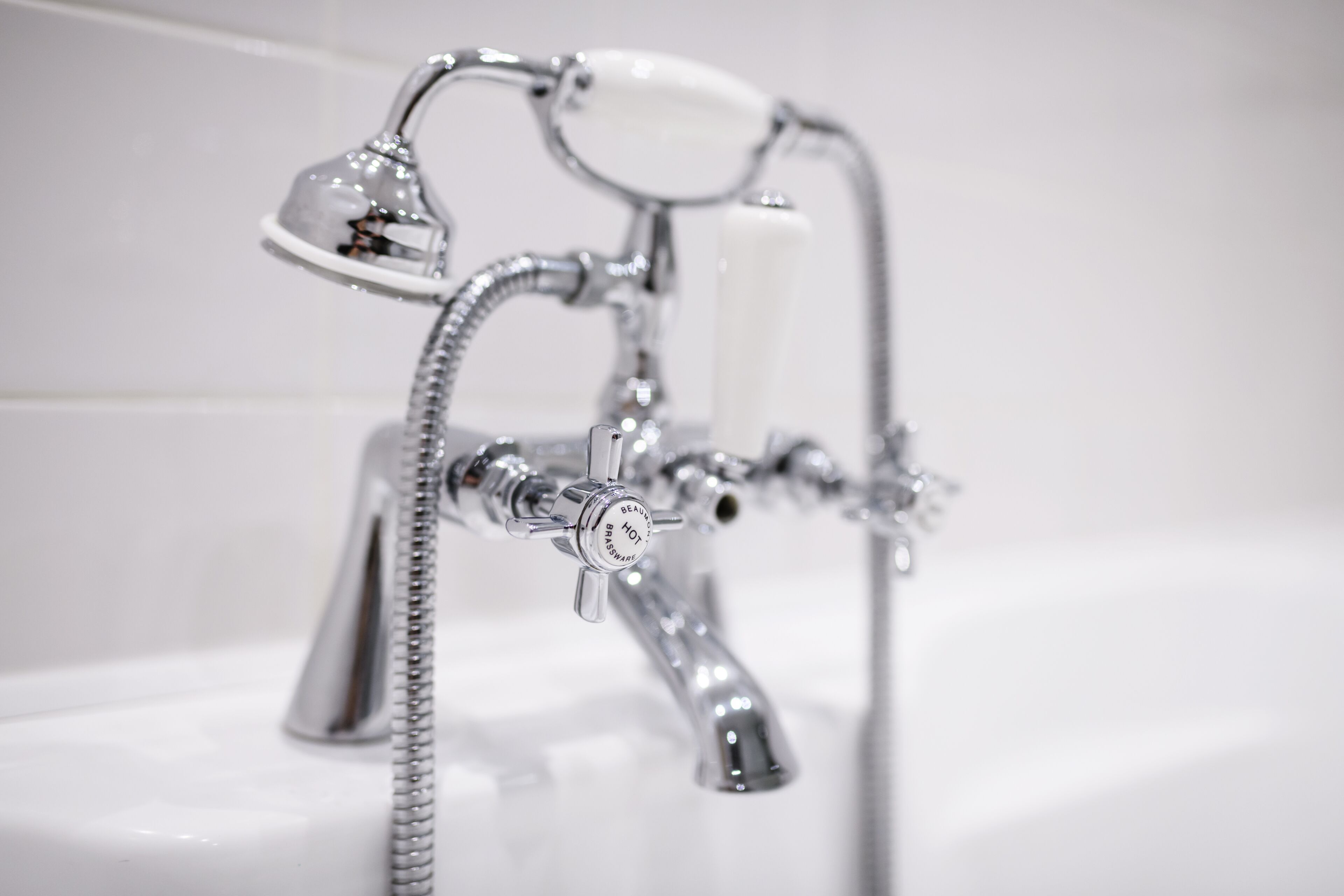 arbutus suite | bathroom | shower, free toiletries, hair dryer, towels