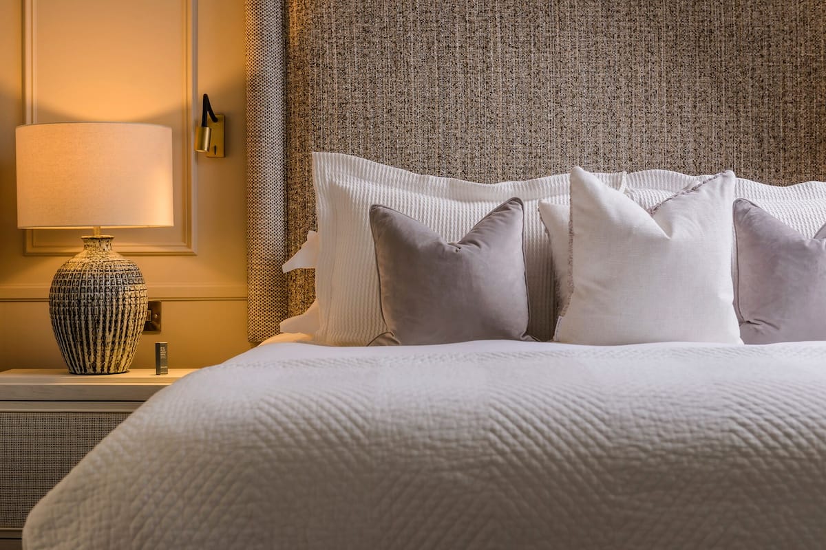 arbutus suite | 1 bedroom, in-room safe, individually furnished, desk