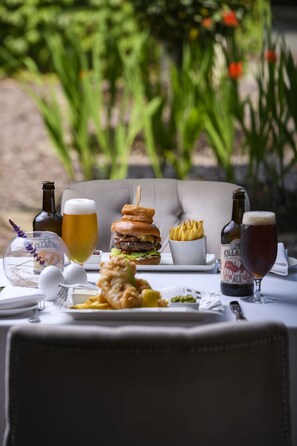 Food and drink - The Victoria (Killarney)