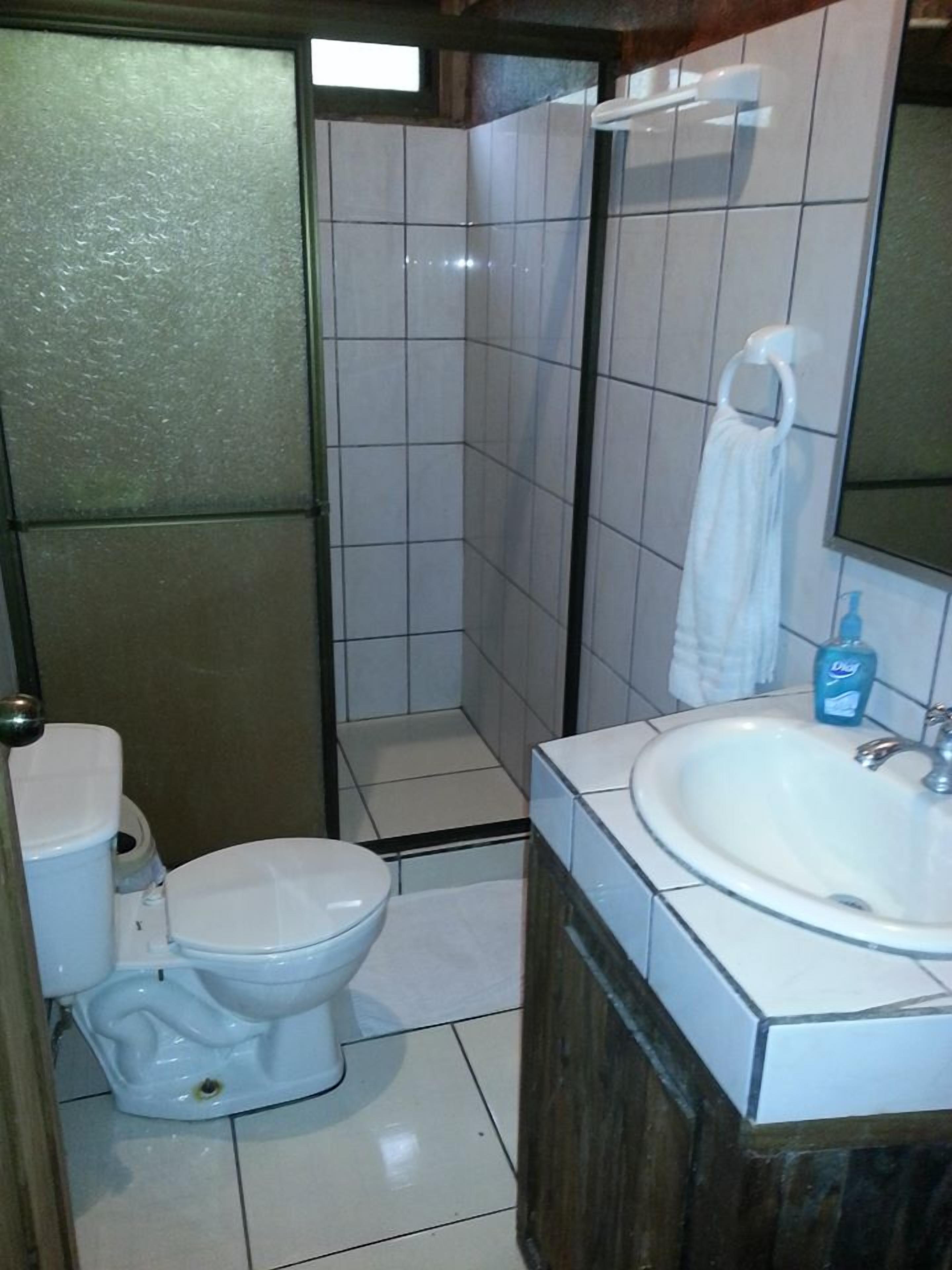 shower, free toiletries, towels, soap