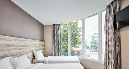 ibis budget Singapore Crystal