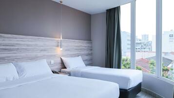 Deluxe Double Room, Multiple Beds | Iron/ironing board (on request), WiFi (free), bed sheets