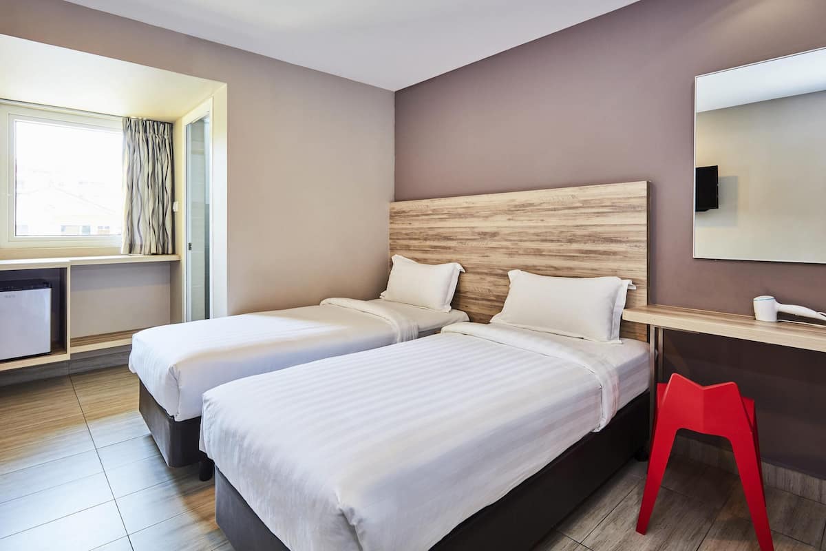 Rom – deluxe, 2 enkeltsenger | Strykejern/-brett, wi-fi (inkludert) og sengetøy