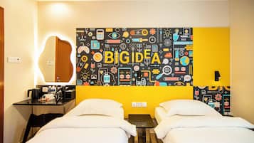 Habitación superior con 1 cama doble o 2 individuales | Tabla de planchar con plancha, wifi gratis, ropa de cama