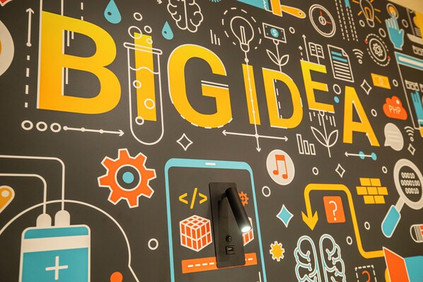 Tabla de planchar con plancha, wifi gratis y ropa de cama 