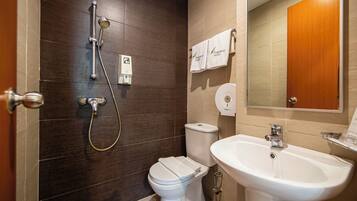 Shower, free toiletries, hair dryer, towels