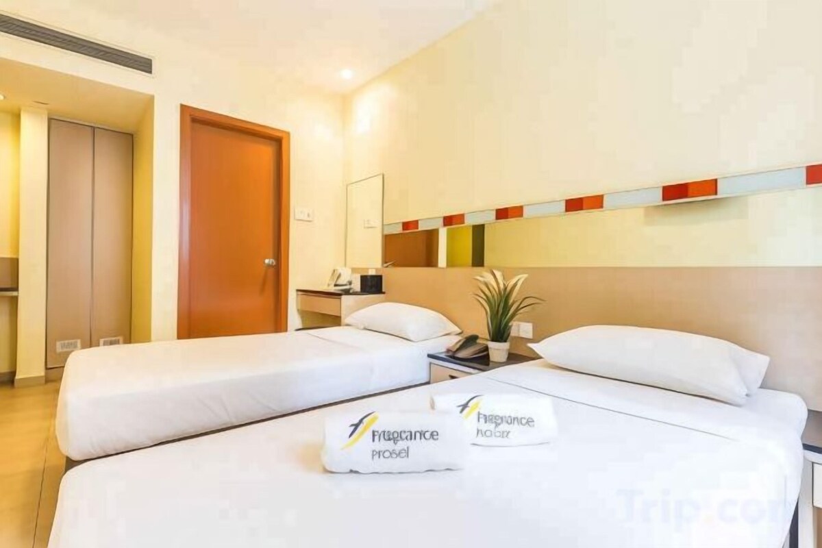 Standard Twin Room No Window