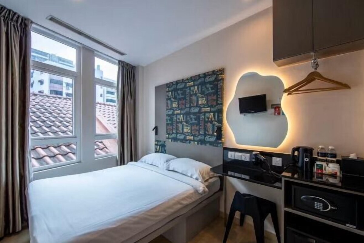 Iron/ironing board (on request), WiFi (free), bed sheets