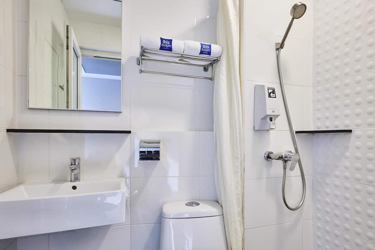 Desk, iron/ironing board, free WiFi, bed sheets