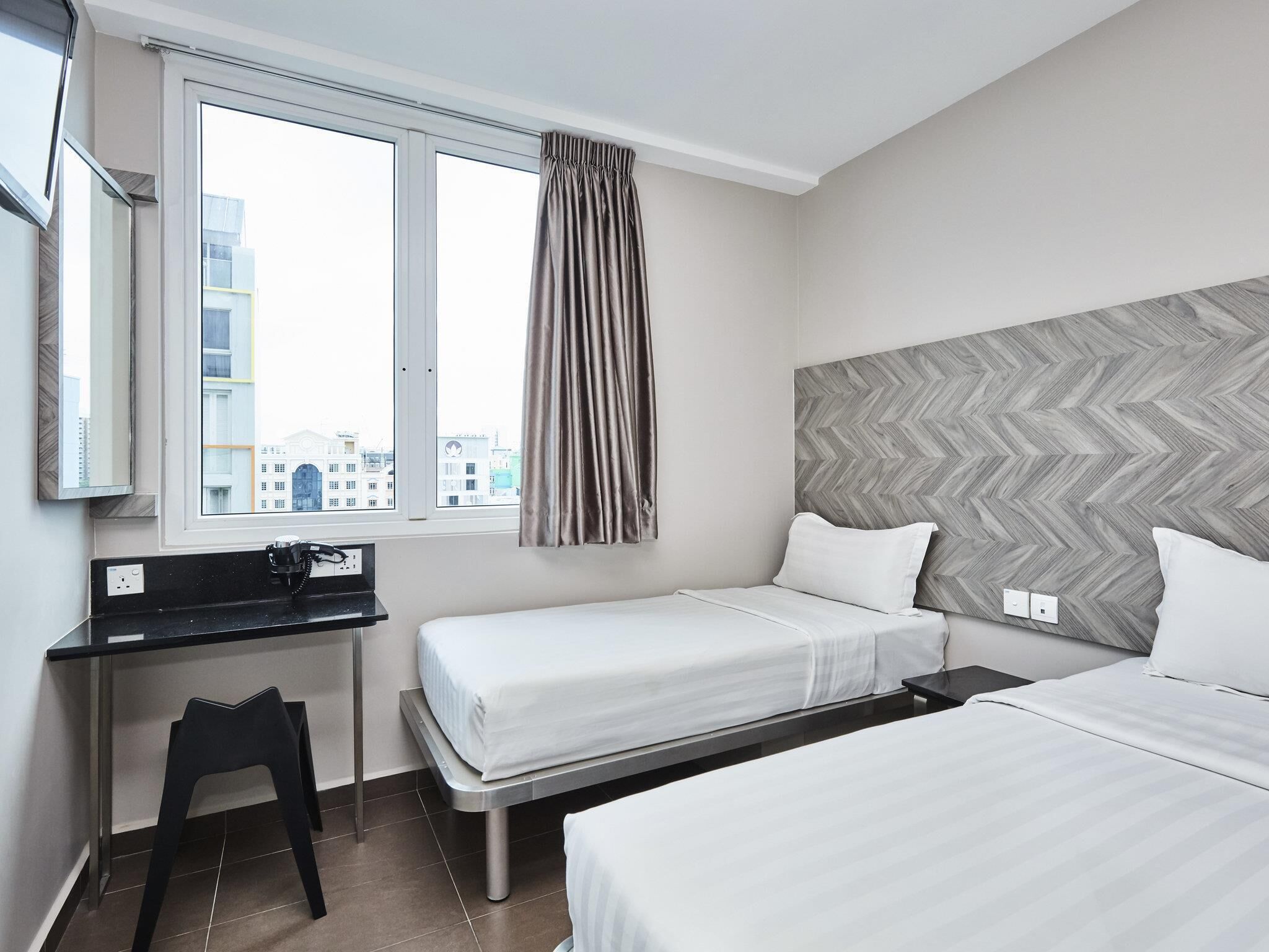 Deluxe-Zimmer, 2 Einzelbetten | Schreibtisch, Bügeleisen/Bügelbrett, kostenloses WLAN, Bettwäsche