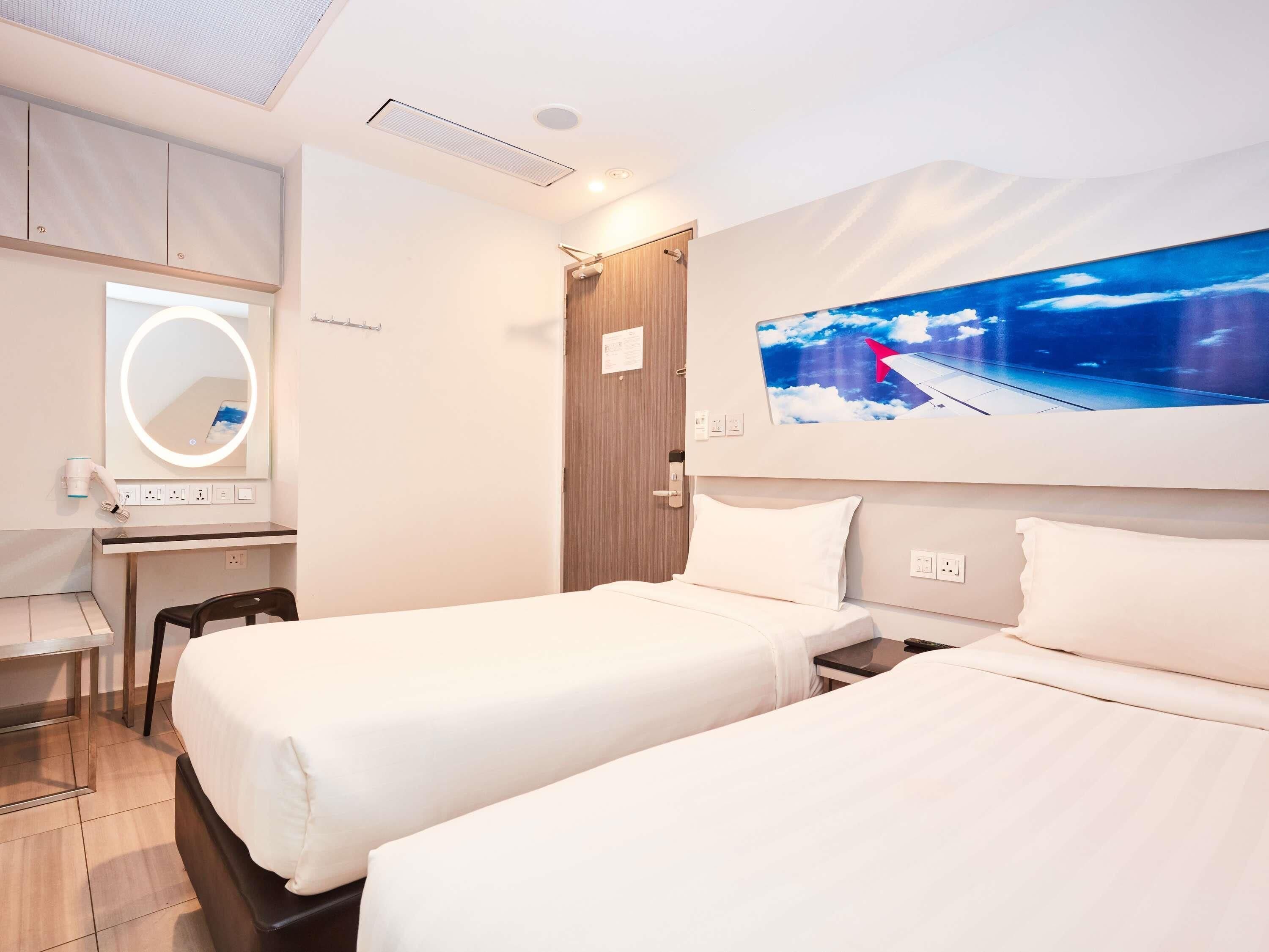 เคบิน, เตียงเดี่ยว 2 เตียง | โต๊ะทำงาน, เตารีด/โต๊ะรีดผ้า, Wi-Fi ฟรี, ผ้าปูที่นอน