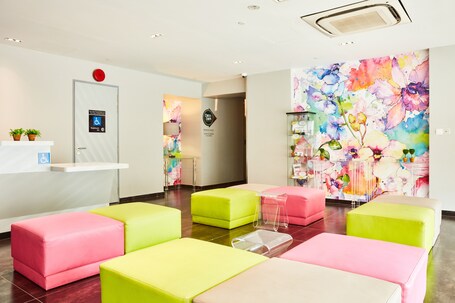 ibis budget Singapore Selegie - Image 25