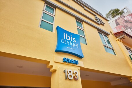 ibis budget Singapore Selegie - Image 2