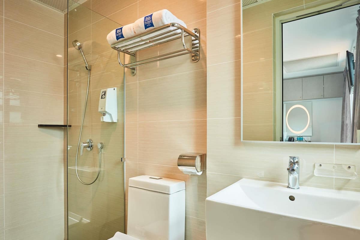 Desk, iron/ironing board, free WiFi, bed sheets