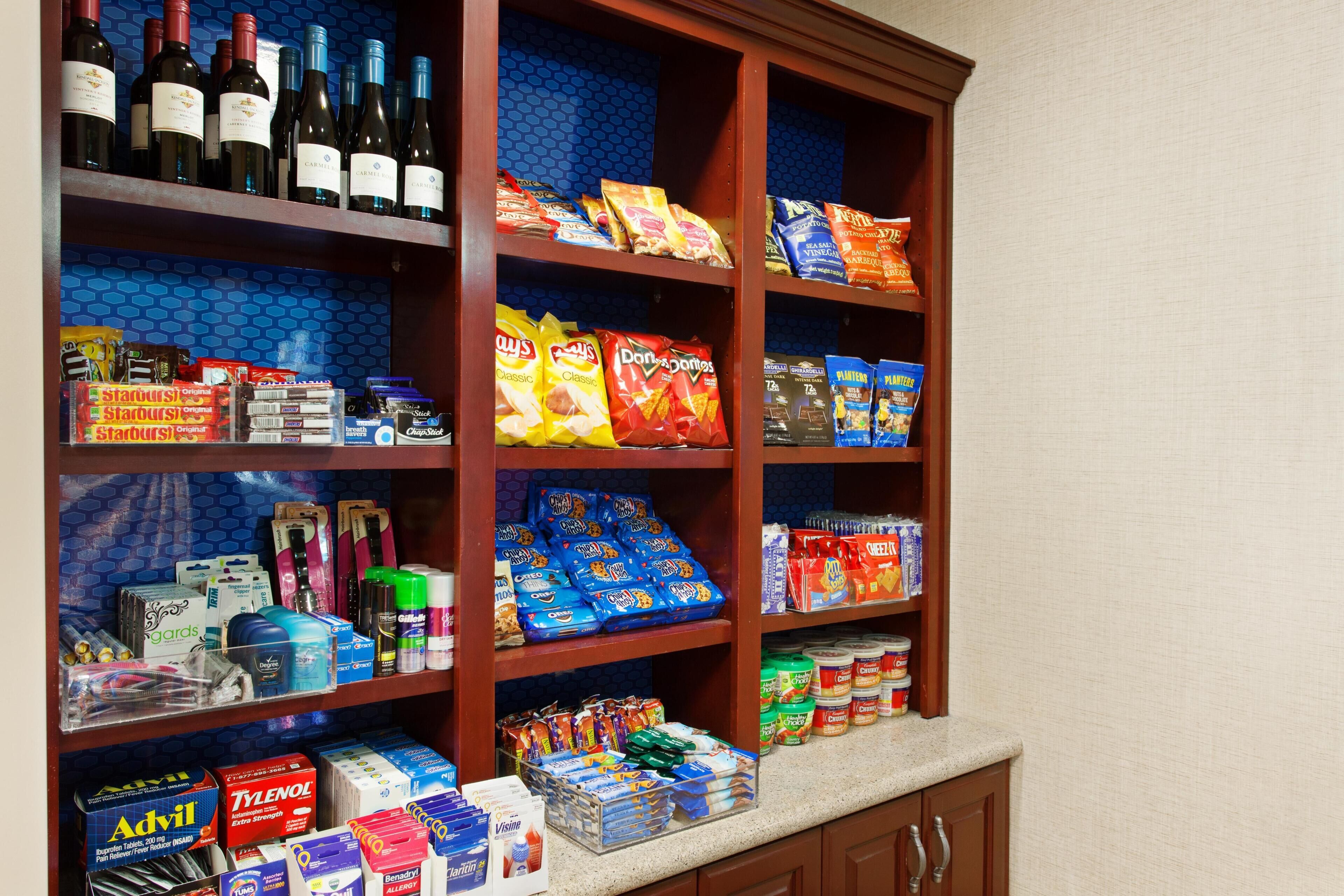 Photo - Hampton Inn & Suites Oakland Airport-Alameda