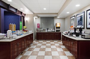 Desayuno buffet incluido todos los días 