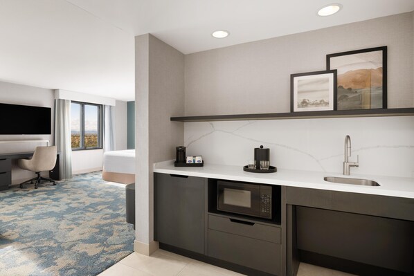 Studio, 1 très grand lit, accessible aux personnes à mobilité réduite, non-fumeurs | Minibar