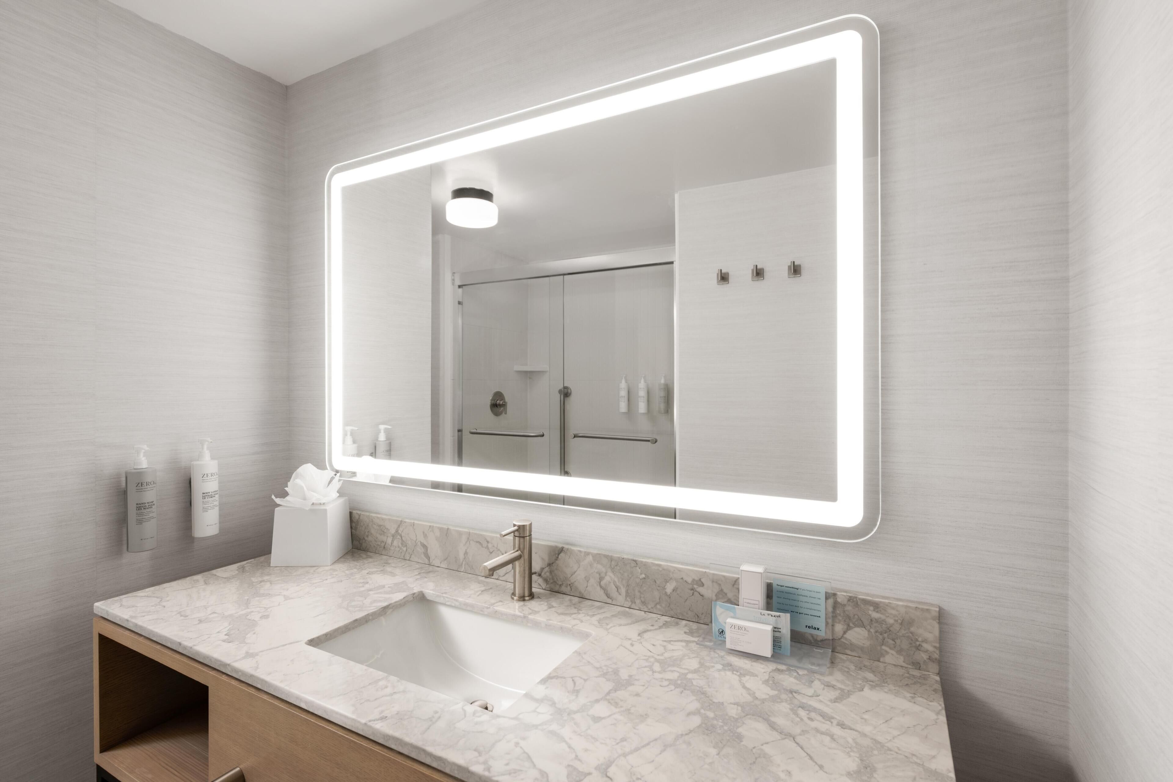 Photo - Hampton Inn & Suites Oakland Airport-Alameda