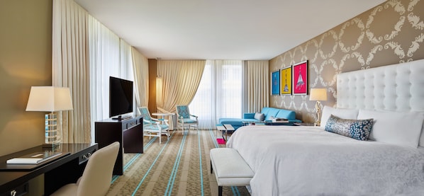 Studio Suite, 1 King Bed City View, Corner