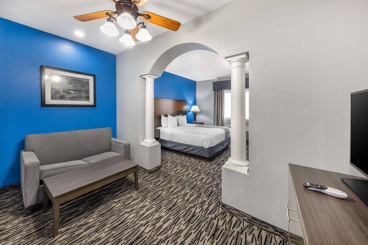 suite, 1 king bed, non smoking, refrigerator & microwave | desk, iron/ironing board, rollaway beds, free wifi