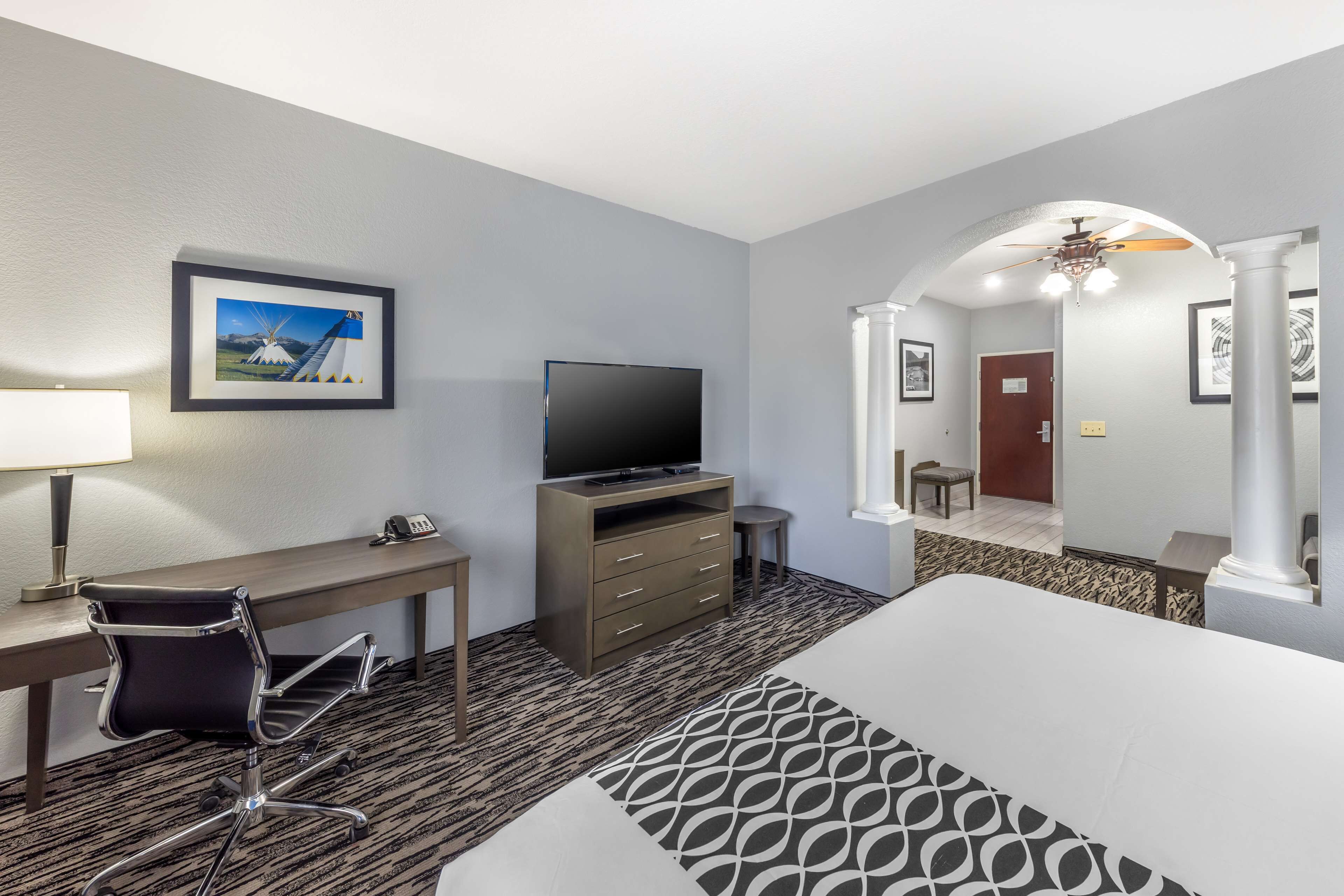 suite, 1 king bed, non smoking, refrigerator & microwave | desk, iron/ironing board, rollaway beds, free wifi