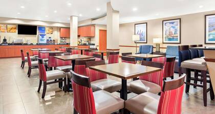 Comfort Suites Tampa Airport North