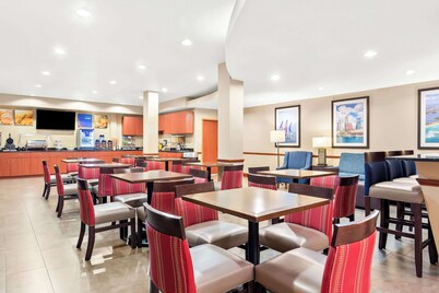 Comfort Suites Tampa Airport North