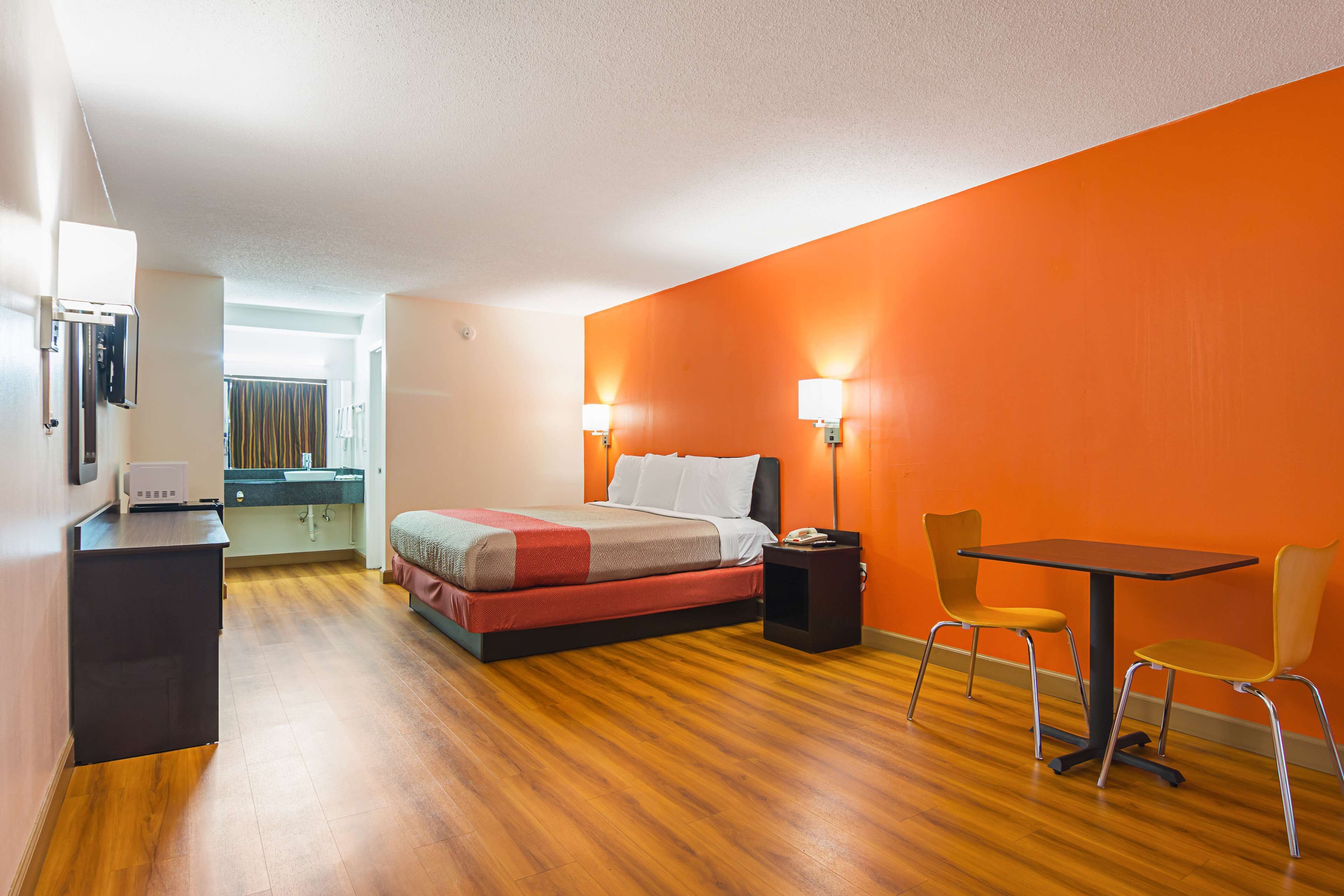 Desk, free WiFi, bed sheets, alarm clocks