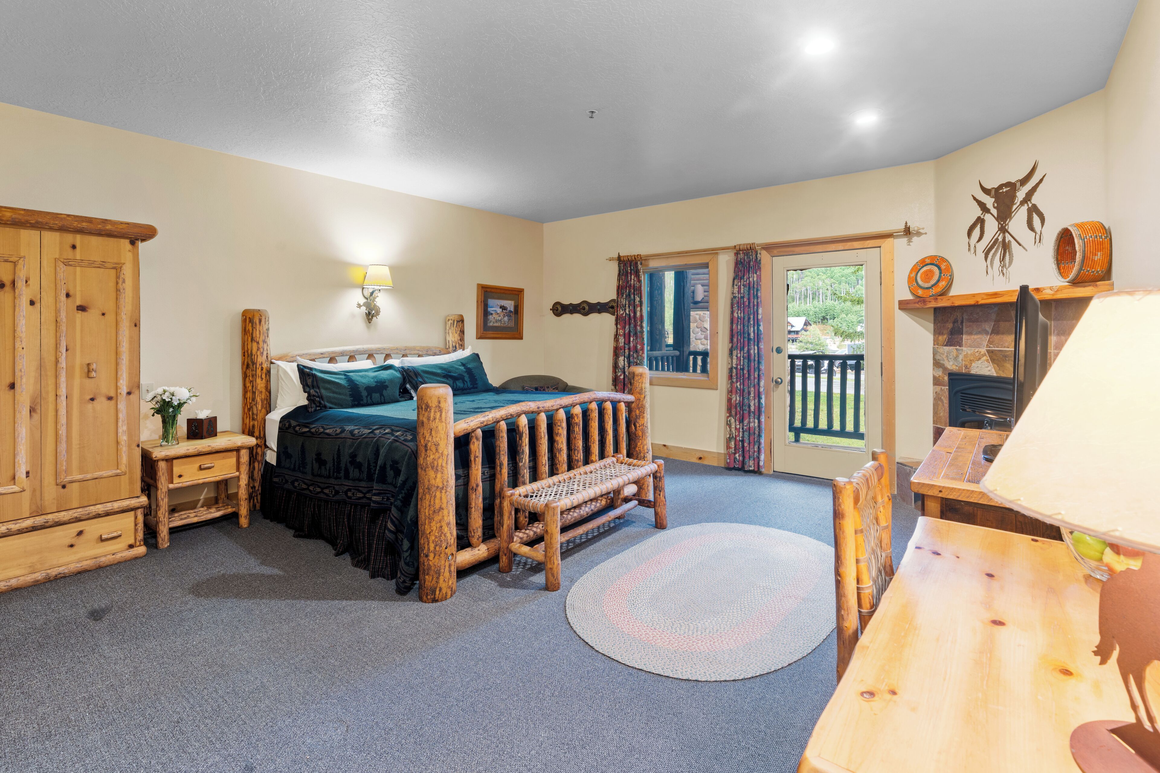 Standard King Room (2 guests max) | Individually decorated, individually furnished, desk, soundproofing