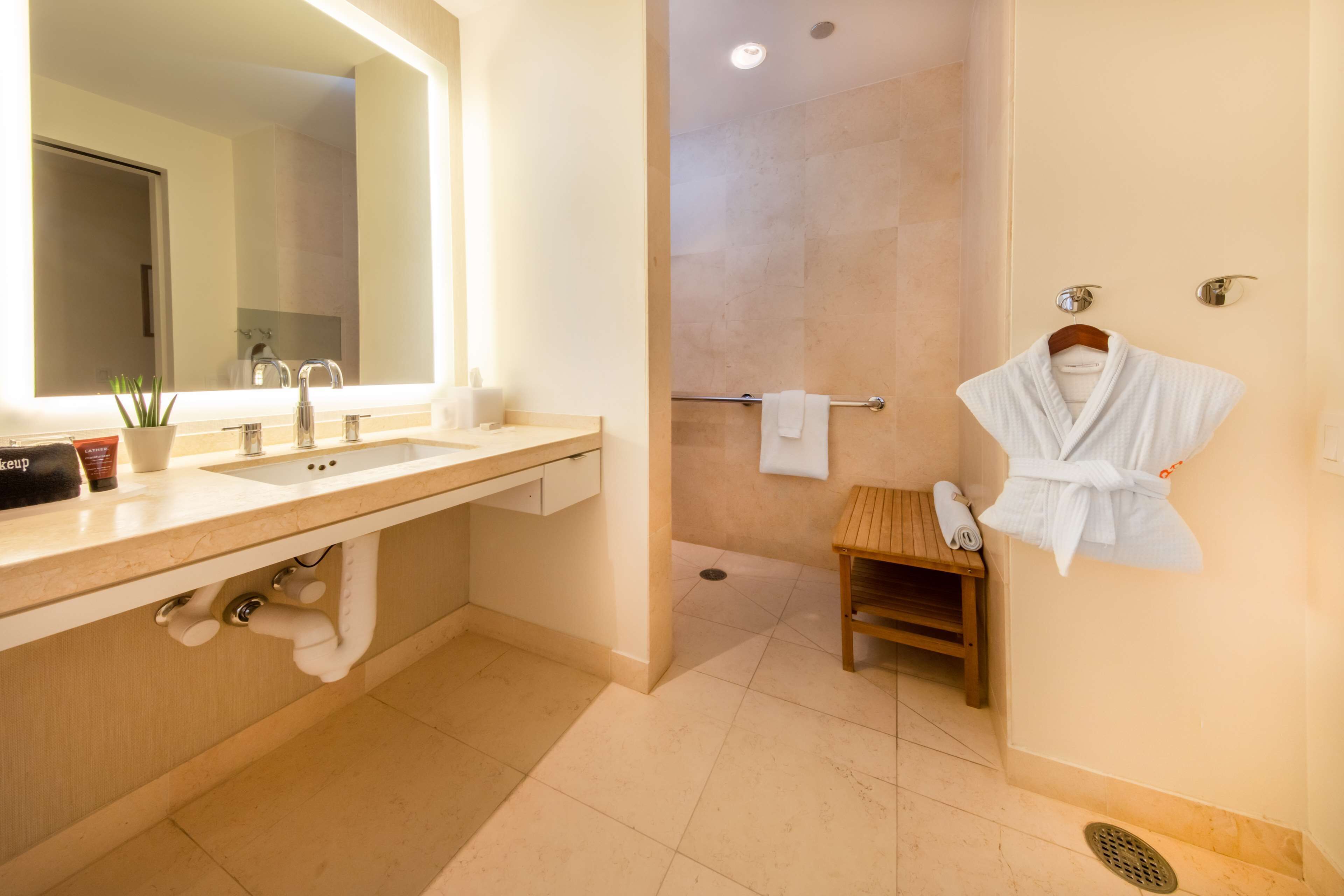 separate bathtub and shower, deep-soaking bathtub, free toiletries