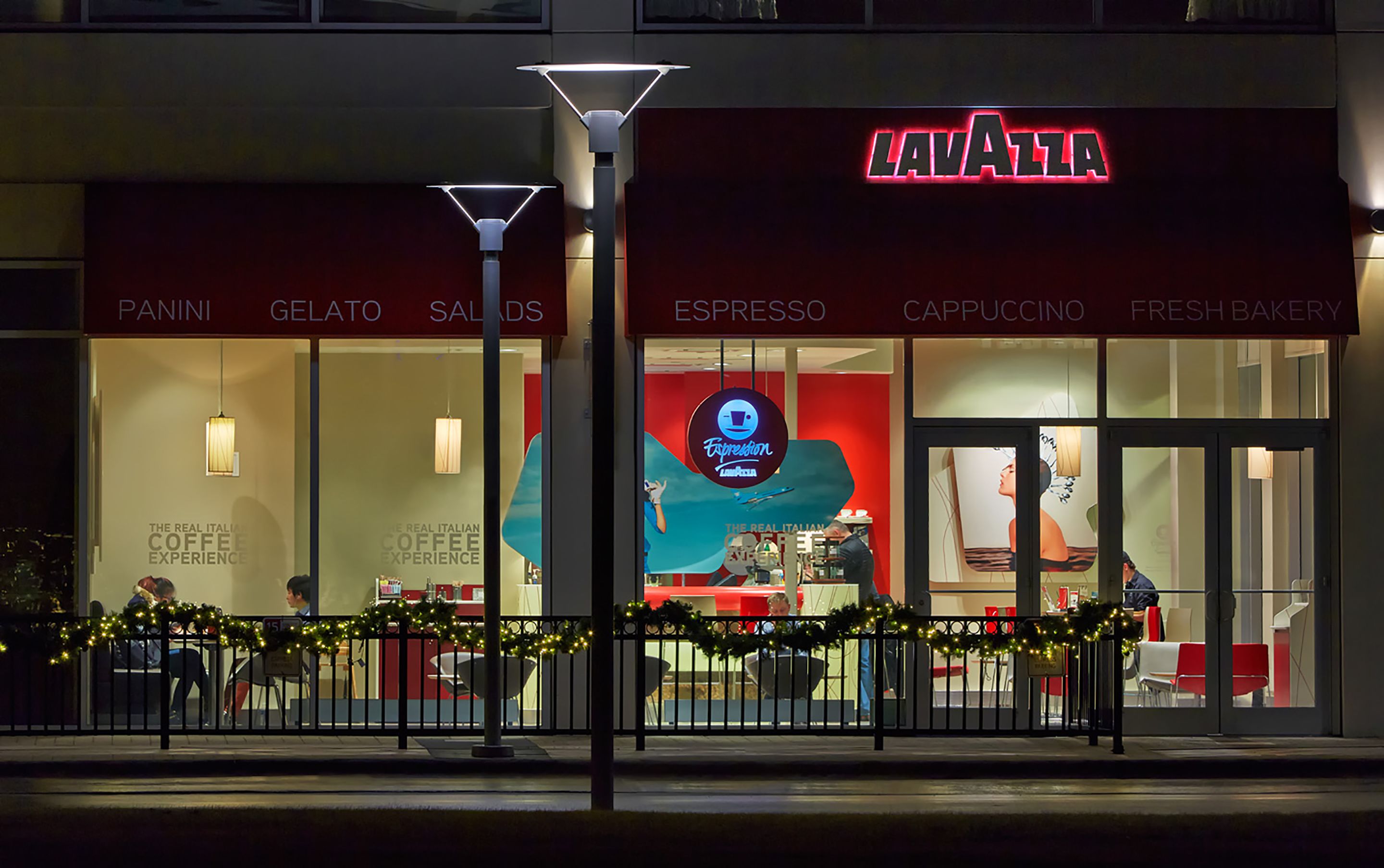 2 restaurants, breakfast, lunch, dinner served; italian cuisine