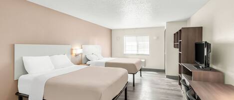 2 Queen Bed Suites | Desk, blackout drapes, iron/ironing board, free WiFi