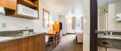 King Bed Suite | Private kitchenette | Full-sized fridge, microwave