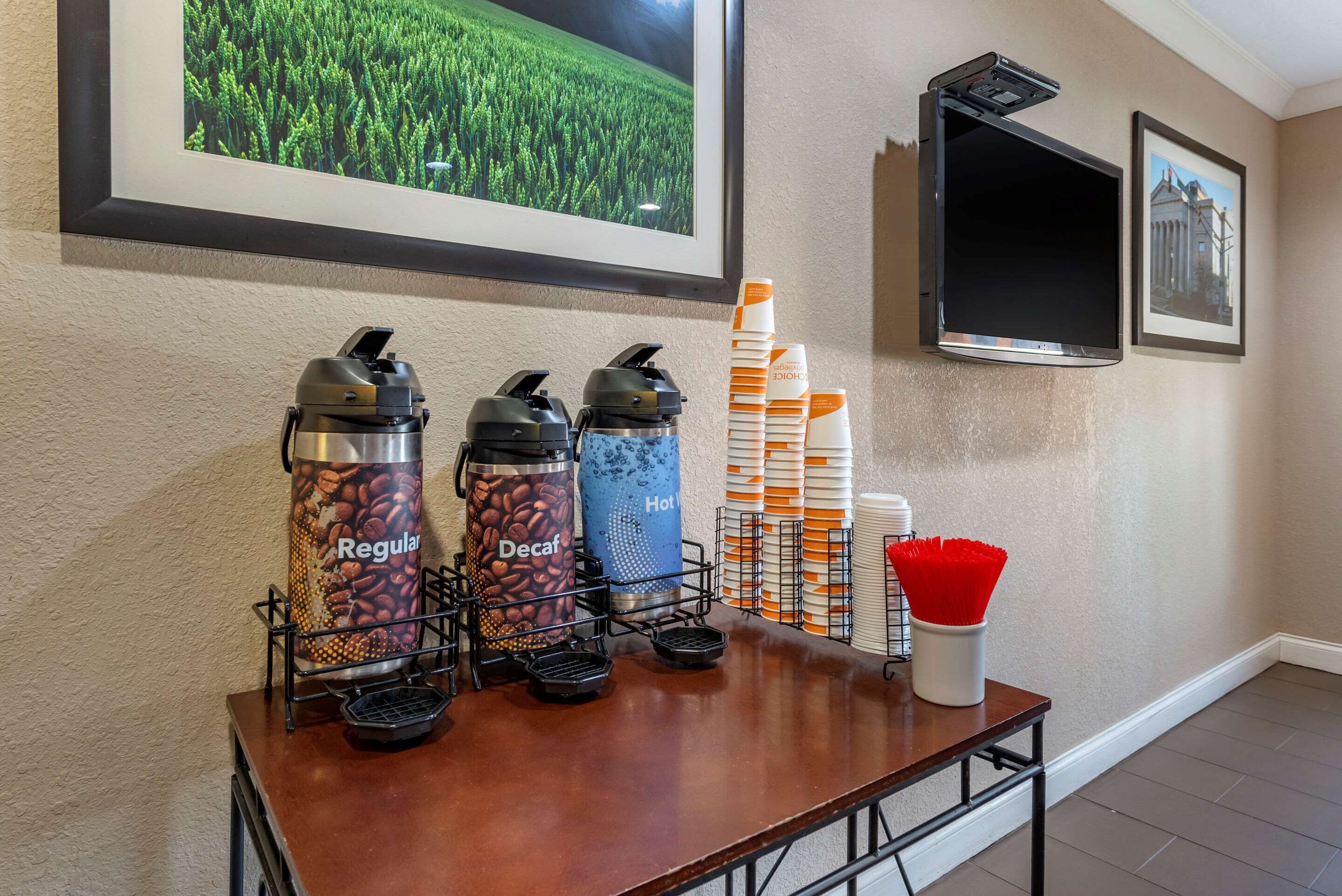 free daily self-service breakfast