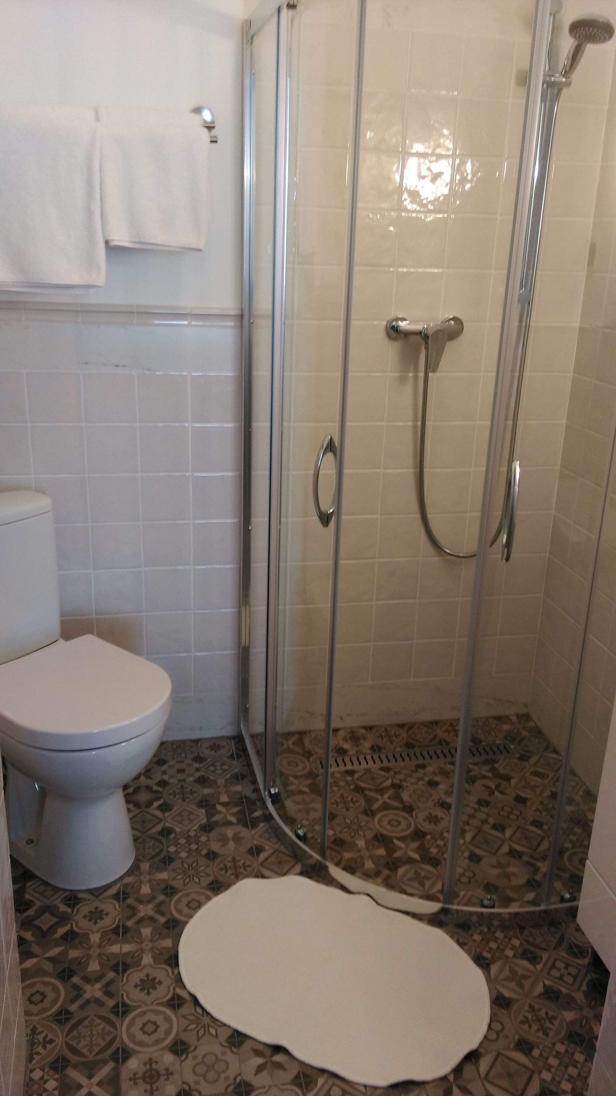 triple room | bathroom | hair dryer, towels