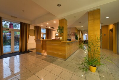 EA Hotel Populus