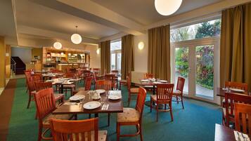 Daily buffet breakfast (CZK 135 per person)